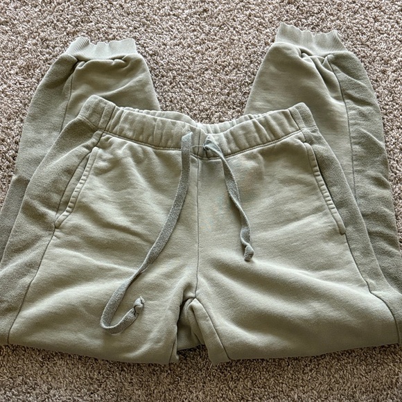 Aerie Olive Green Sweatpants - Picture 2 of 4